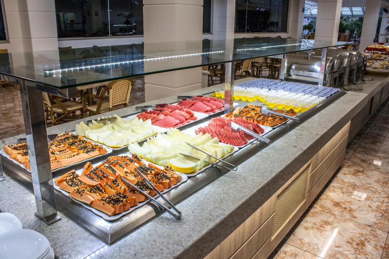 Lacqua Diroma Hotel Com Parque Aquatico 24 Horas Калдас-Новас Экстерьер фото